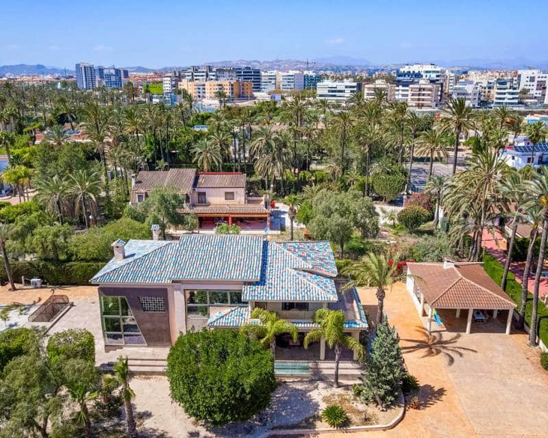 5 soveværelse Villa til salg i Elche / Elx med garage - € 930.000 (Ref: 8977193)