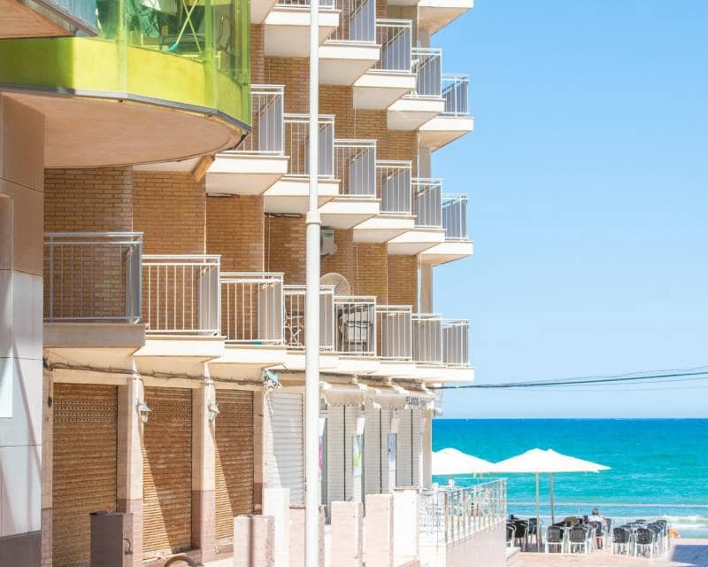 2 soveværelse Lejlighed til salg i Guardamar del Segura med garage - € 210.000 (Ref: 8981206)