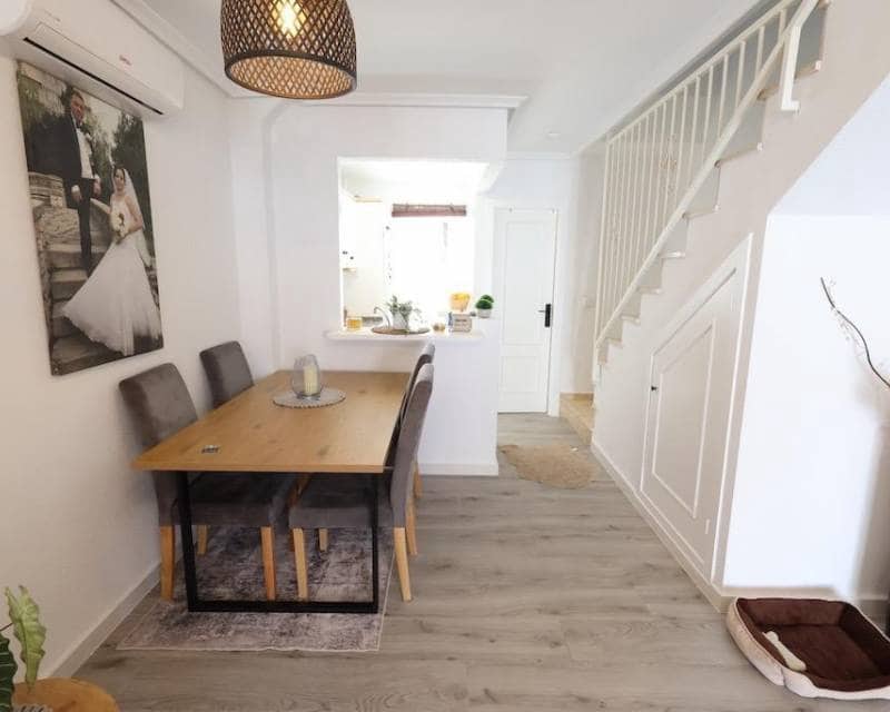 2 bedroom Apartment for sale in Torre de la Horadada with pool - € 234,900 (Ref: 8983072)