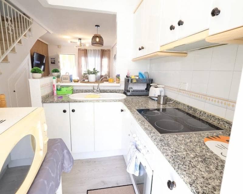 2 bedroom Apartment for sale in Torre de la Horadada with pool - € 234,900 (Ref: 8983072)