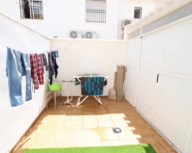 2 bedroom Apartment for sale in Torre de la Horadada with pool - € 234,900 (Ref: 8983072)