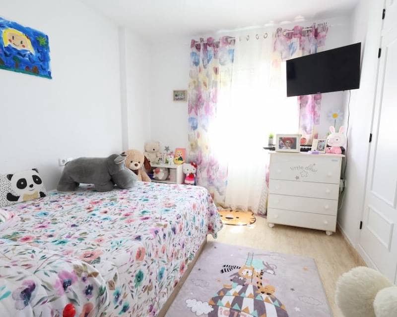 2 bedroom Apartment for sale in Torre de la Horadada with pool - € 234,900 (Ref: 8983072)