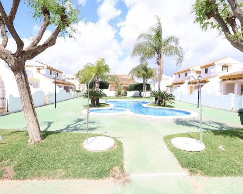 2 bedroom Apartment for sale in Torre de la Horadada with pool - € 234,900 (Ref: 8983072)