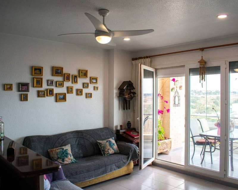 3 slaapkamer Strandappartement te koop in Playa Flamenca met zwembad garage - € 340.000 (Ref: 8987291)