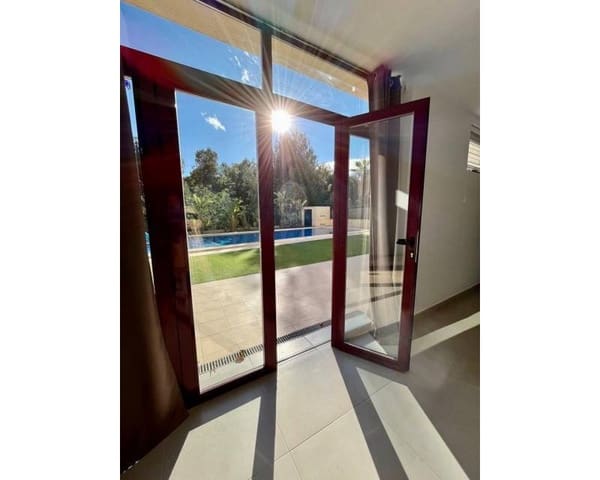 4 chambre Villa/Maison à vendre à La Nucia avec piscine garage - 580 000 € (Ref: 8989642)