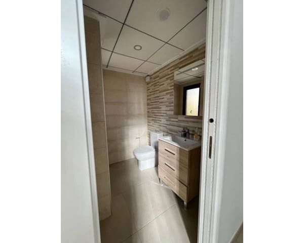 4 chambre Villa/Maison à vendre à La Nucia avec piscine garage - 580 000 € (Ref: 8989642)