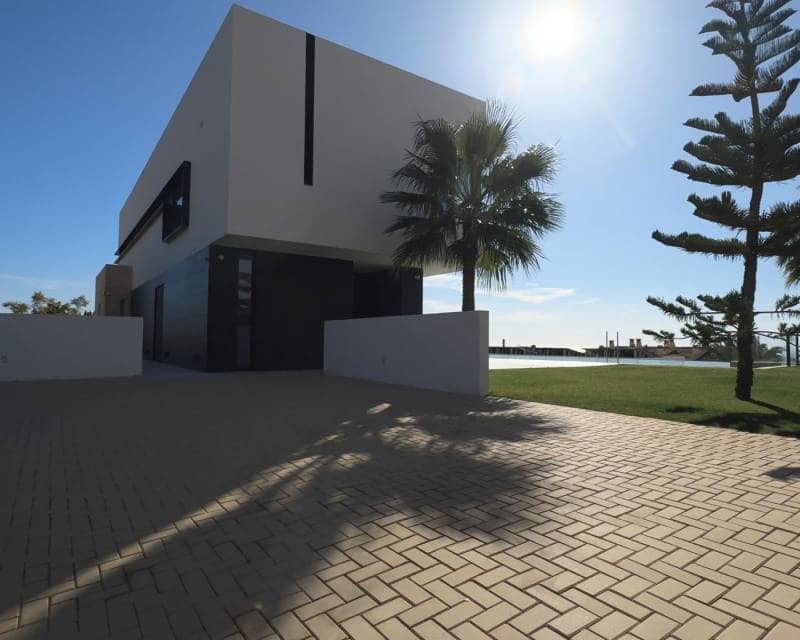 3 sypialnia Willa na sprzedaż w Cala de Finestrat z basenem garażem - 2 900 000 € (Ref: 8989953)