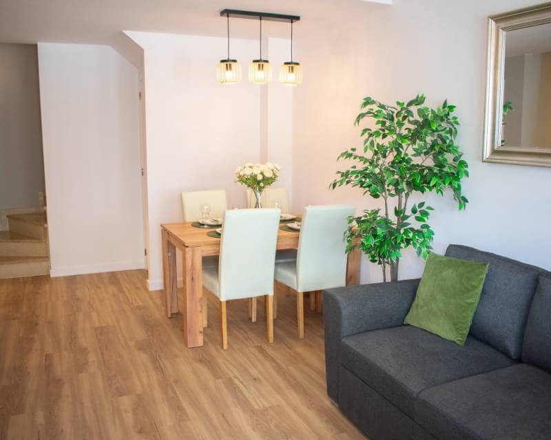 3 soveværelse Rækkehus til salg i Orihuela Costa med swimmingpool - € 288.000 (Ref: 8992567)