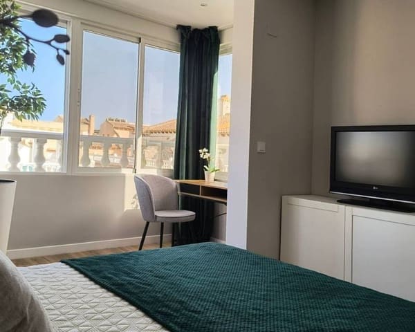 3 soverom Rekkehus til salgs i Punta Prima, Orihuela med svømmebasseng - € 277 900 (Ref: 8992567)