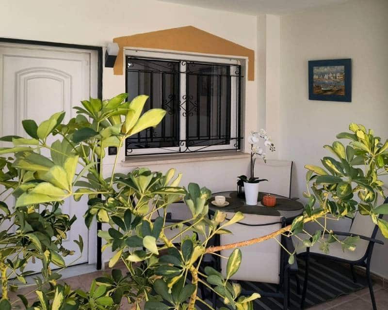 3 soverom Rekkehus til salgs i Orihuela Costa med svømmebasseng - € 277 900 (Ref: 8992567)