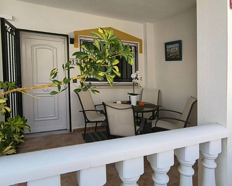 3 soverom Rekkehus til salgs i Orihuela Costa med svømmebasseng - € 277 900 (Ref: 8992567)