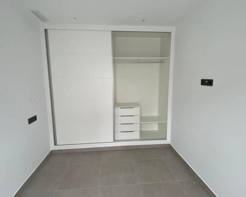 3 soveværelse Semi-Rækkehus til salg i Los Alcazares med swimmingpool garage - € 349.900 (Ref: 8993092)