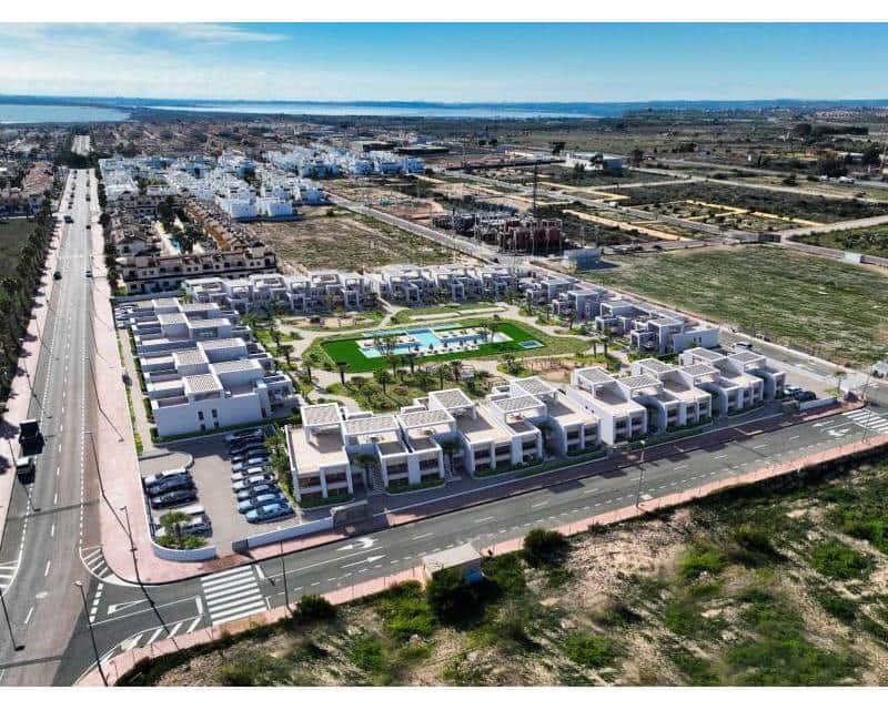 2 quarto Casa em Banda para venda em Ciudad Quesada com piscina - 309 000 € (Ref: 8998070)