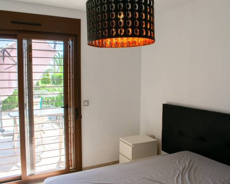 2 soveværelse Lejlighed til salg i Cabo Roig med swimmingpool garage - € 246.000 (Ref: 9009871)