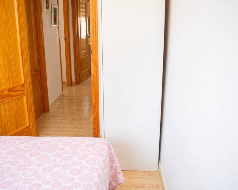 3 bedroom Apartment for sale in La Manga del Mar Menor with garage - € 179,900 (Ref: 9013518)