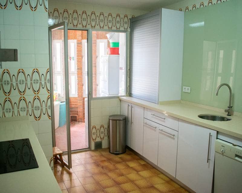 3 sypialnia Apartament przy plaży na sprzedaż w Torrevieja z garażem - 425 000 € (Ref: 9018475)