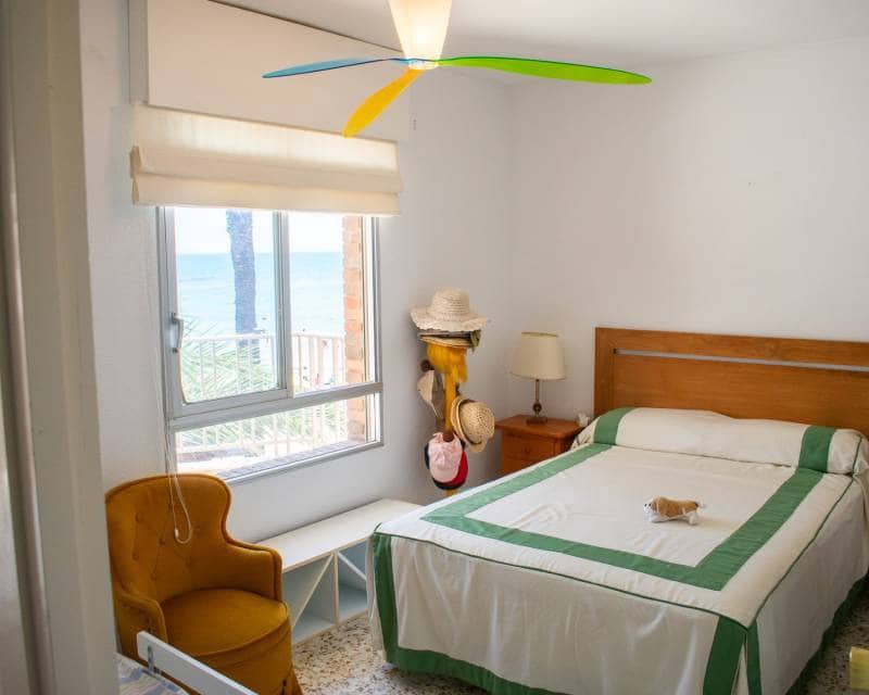 3 sypialnia Apartament przy plaży na sprzedaż w Torrevieja z garażem - 425 000 € (Ref: 9018475)