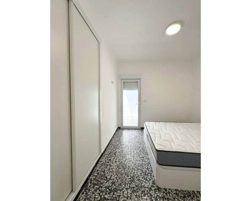 5 soveværelse Lejlighed til salg i Torrevieja - € 174.000 (Ref: 9019144)