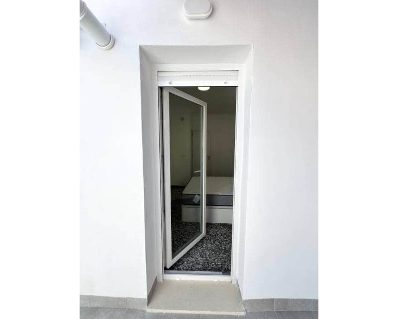 5 soveværelse Lejlighed til salg i Torrevieja - € 174.000 (Ref: 9019144)