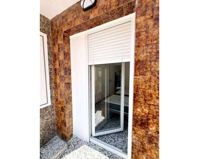 5 soveværelse Lejlighed til salg i Torrevieja - € 174.000 (Ref: 9019144)