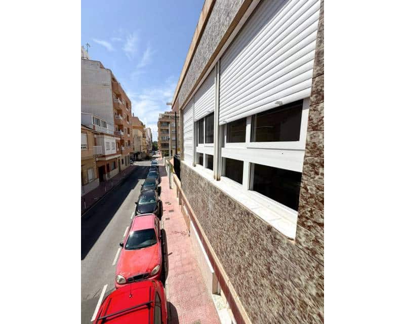 5 soveværelse Lejlighed til salg i Torrevieja - € 174.000 (Ref: 9019144)