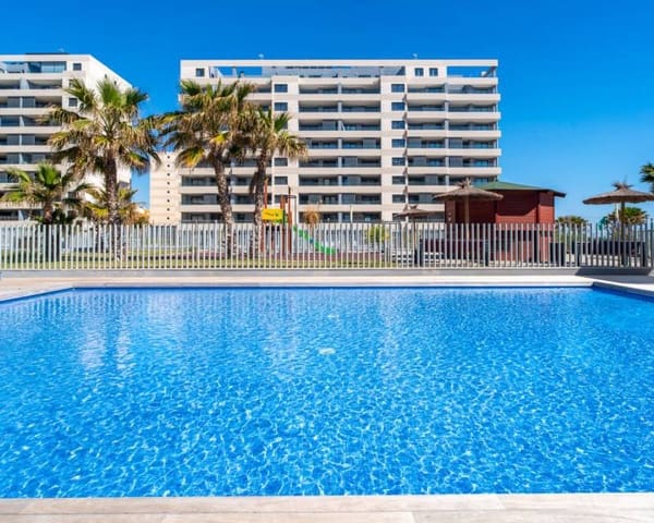 3 bedroom Apartment for sale in Punta Prima, Torrevieja with pool garage - € 599,000 (Ref: 9025054)