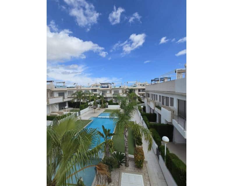 3 bedroom Villa for sale in Ciudad Quesada with pool - € 470,000 (Ref: 9026102)