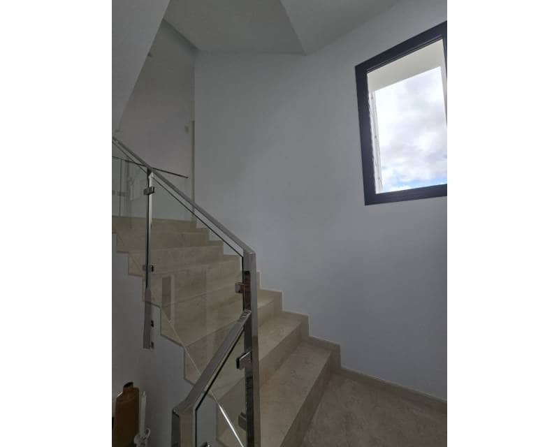 3 bedroom Villa for sale in Ciudad Quesada with pool - € 470,000 (Ref: 9026102)