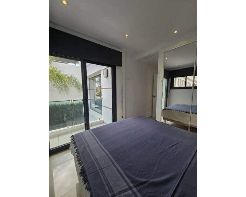 3 bedroom Villa for sale in Ciudad Quesada with pool - € 470,000 (Ref: 9026102)