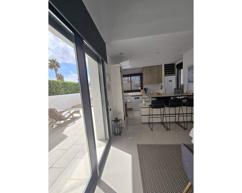 3 bedroom Villa for sale in Ciudad Quesada with pool - € 470,000 (Ref: 9026102)