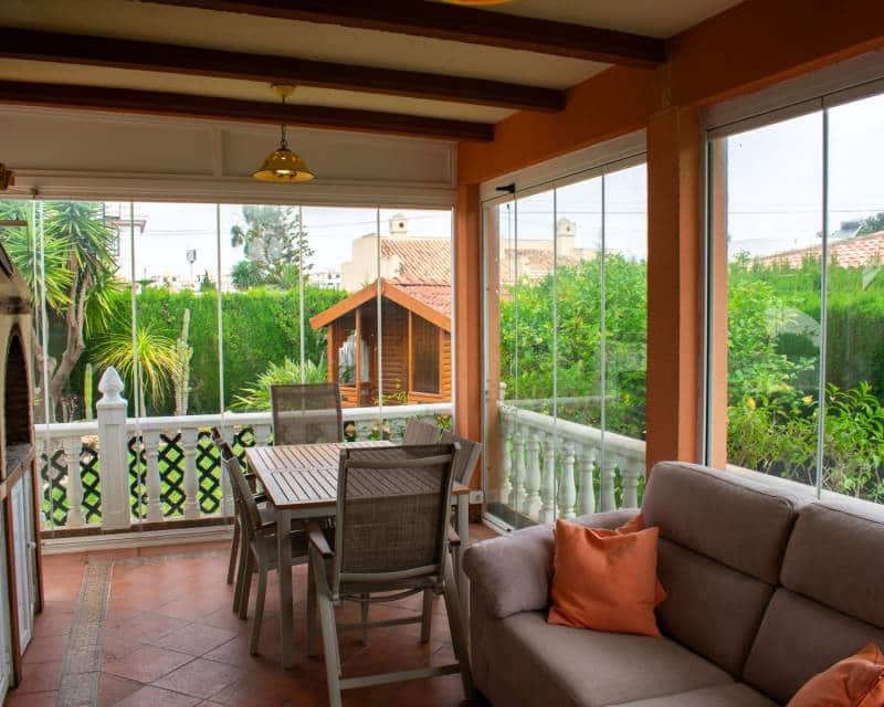 3 soveværelse Semi-Rækkehus til salg i Orihuela Costa med swimmingpool garage - € 790.000 (Ref: 9028688)