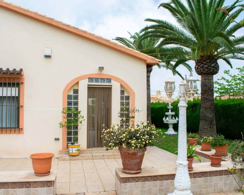 3 soveværelse Semi-Rækkehus til salg i Orihuela Costa med swimmingpool garage - € 790.000 (Ref: 9028688)