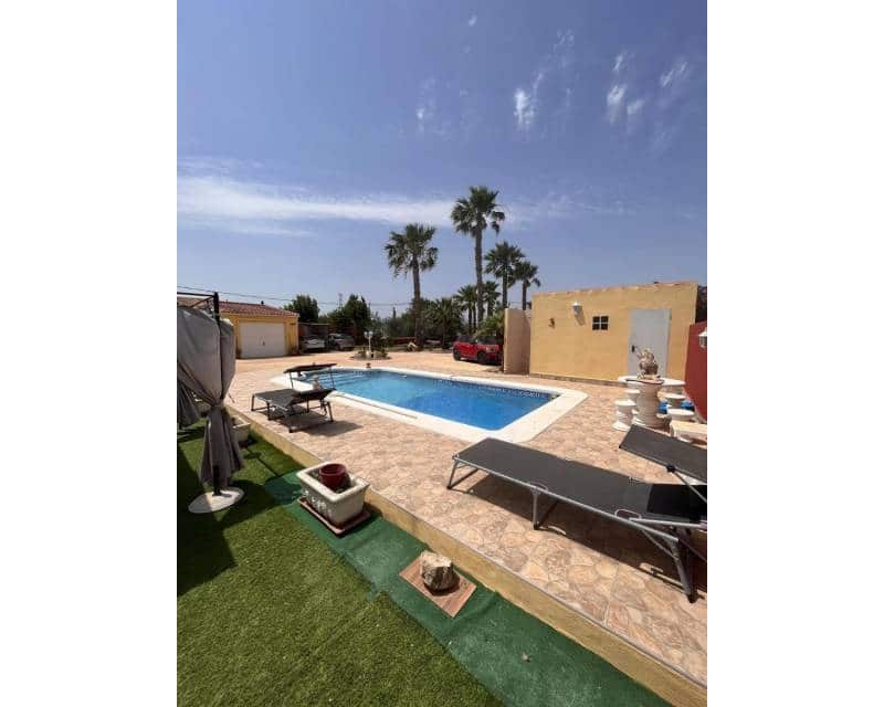 3 soveværelse Finca/Landehus til salg i Fortuna med swimmingpool garage - € 275.000 (Ref: 9028693)