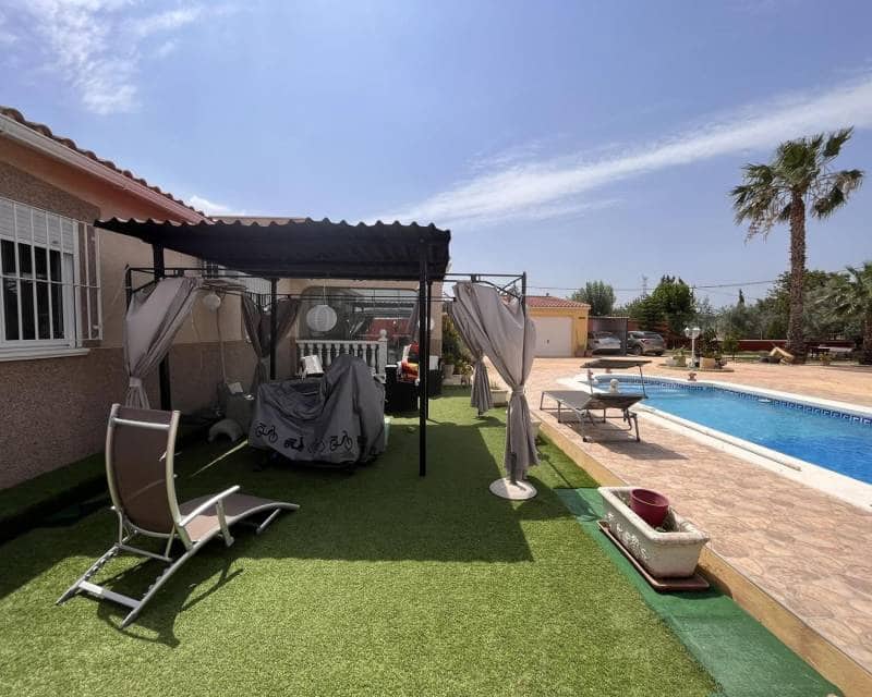 3 soveværelse Finca/Landehus til salg i Fortuna med swimmingpool garage - € 275.000 (Ref: 9028693)