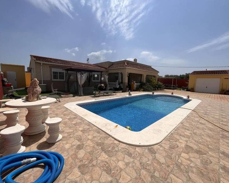 3 soveværelse Finca/Landehus til salg i Fortuna med swimmingpool garage - € 275.000 (Ref: 9028693)