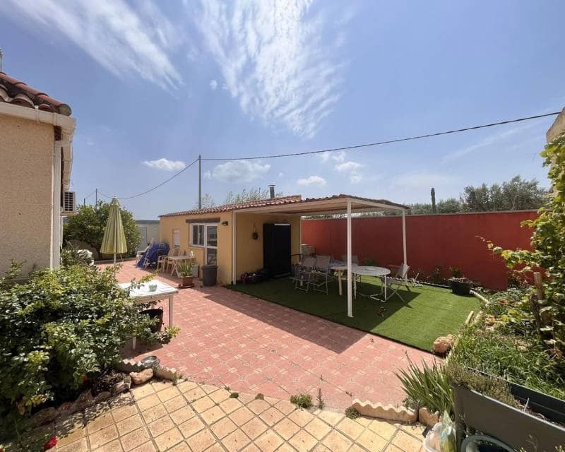 3 soveværelse Finca/Landehus til salg i Fortuna med swimmingpool garage - € 275.000 (Ref: 9028693)