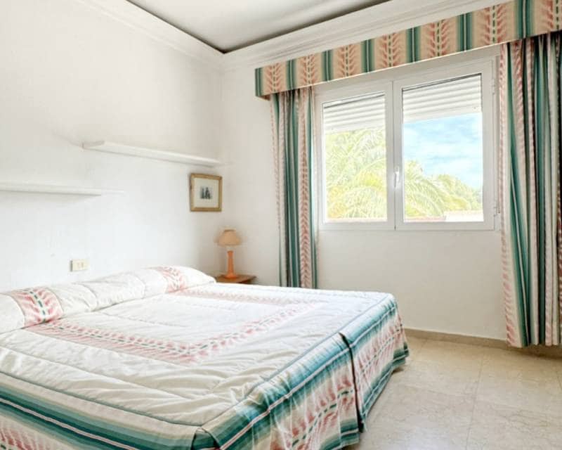 7 chambre Villa/Maison à vendre à La Zenia avec piscine garage - 899 000 € (Ref: 9032239)