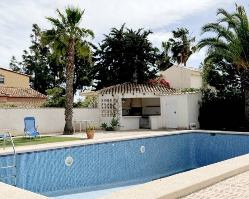 7 chambre Villa/Maison à vendre à La Zenia avec piscine garage - 899 000 € (Ref: 9032239)