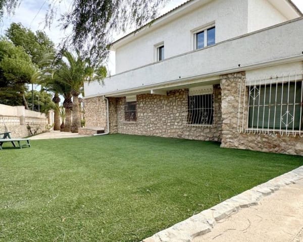 7 sypialnia Willa na sprzedaż w La Zenia, Orihuela z basenem garażem - 899 000 € (Ref: 9032239)