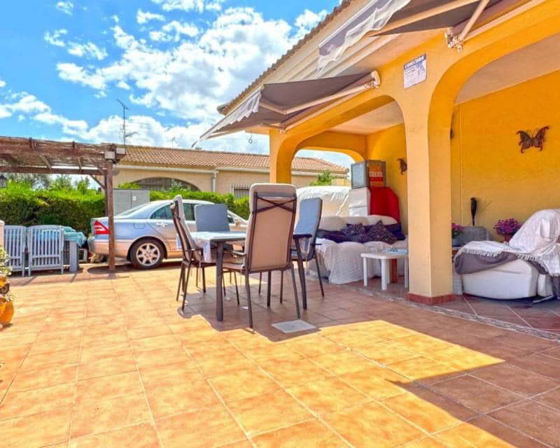 6 chambre Villa/Maison à vendre à Torrevieja avec piscine garage - 610 000 € (Ref: 9033817)