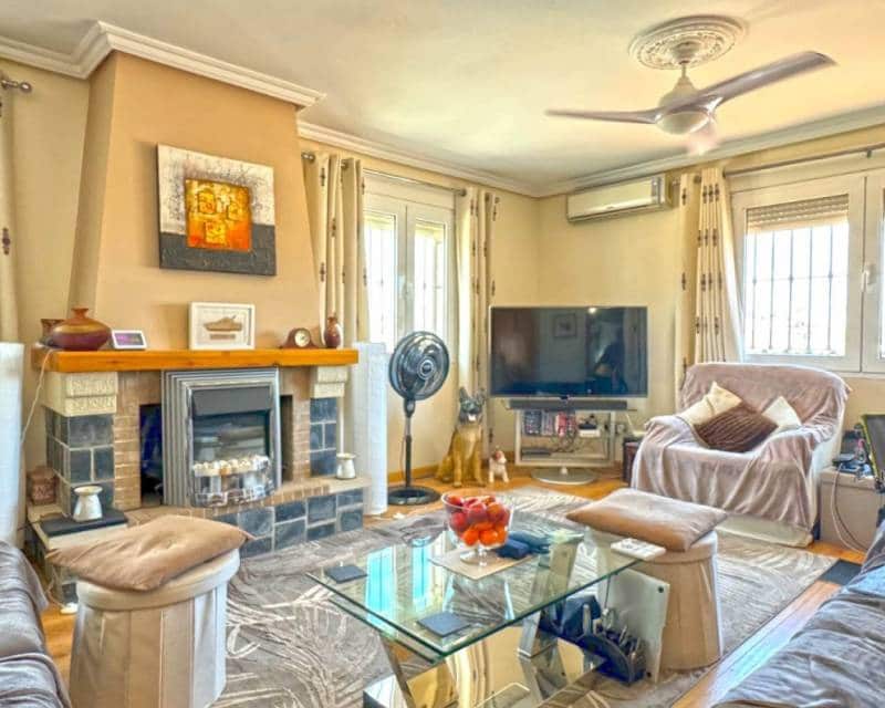 6 chambre Villa/Maison à vendre à Torrevieja avec piscine garage - 610 000 € (Ref: 9033817)