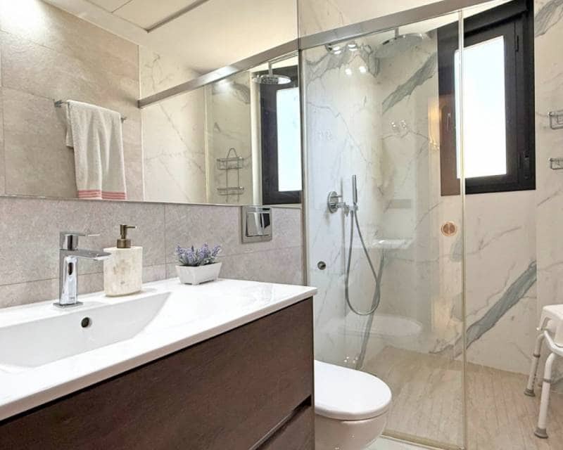 3 Zimmer Villa zu verkaufen in Villamartin mit Pool Garage - 475.000 € (Ref: 9035749)