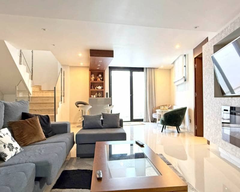 3 Zimmer Villa zu verkaufen in Villamartin mit Pool Garage - 475.000 € (Ref: 9035749)