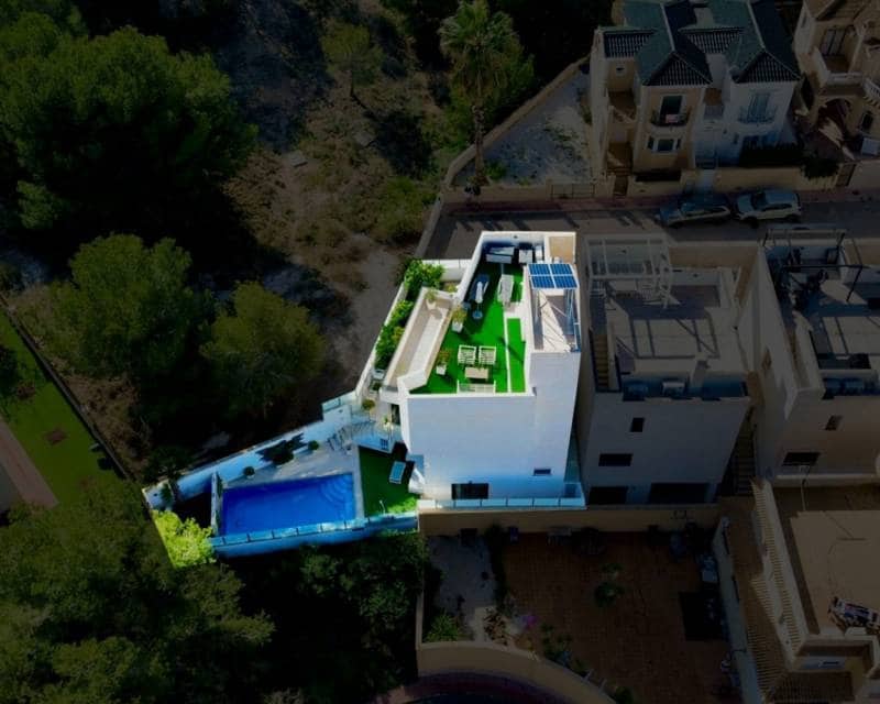 3 Zimmer Villa zu verkaufen in Villamartin mit Pool Garage - 475.000 € (Ref: 9035749)