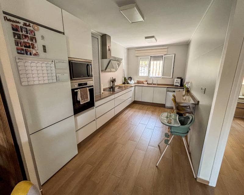 4 soveværelse Lejlighed til salg i Puerto de Mazarron med garage - € 244.000 (Ref: 9035752)