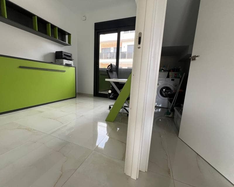 3 soveværelse Villa til salg i Orihuela Costa med swimmingpool garage - € 499.000 (Ref: 9035753)