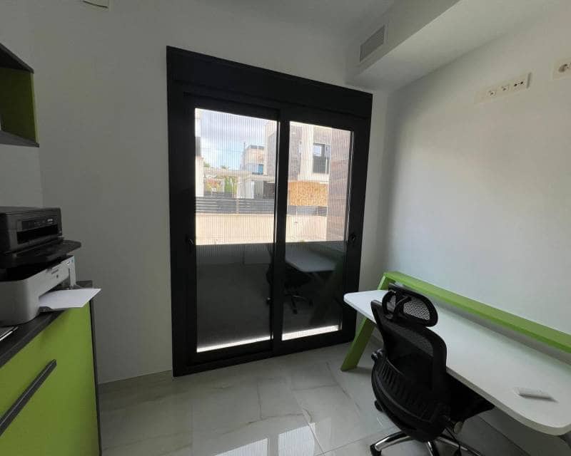 3 soveværelse Villa til salg i Orihuela Costa med swimmingpool garage - € 499.000 (Ref: 9035753)