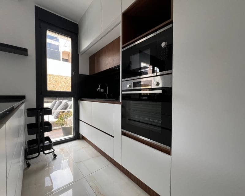 3 soveværelse Villa til salg i Orihuela Costa med swimmingpool garage - € 499.000 (Ref: 9035753)