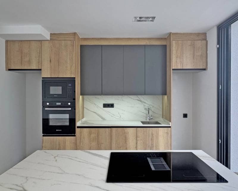 4 slaapkamer Villa te koop in Torrevieja met zwembad garage - € 495.000 (Ref: 9049755)