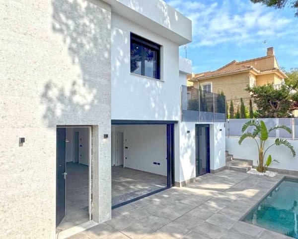 4 slaapkamer Villa te koop in Los Balcones - Los Altos, Torrevieja met zwembad garage - € 495.000 (Ref: 9049755)